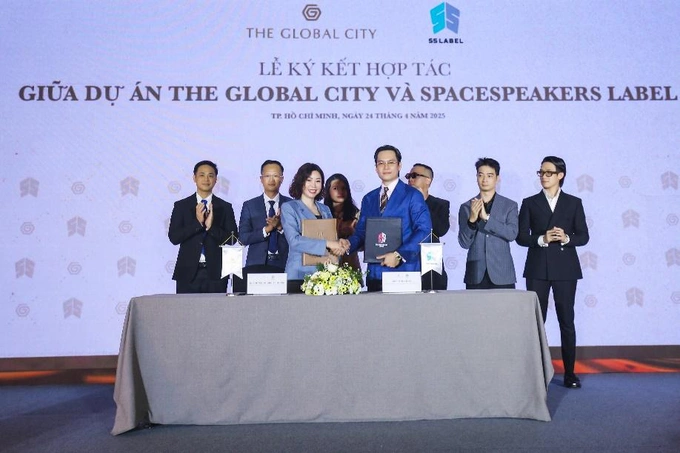 The Global City signed a cooperation agreement with SpaceSpeakers Label. Photo: Masterise Homes